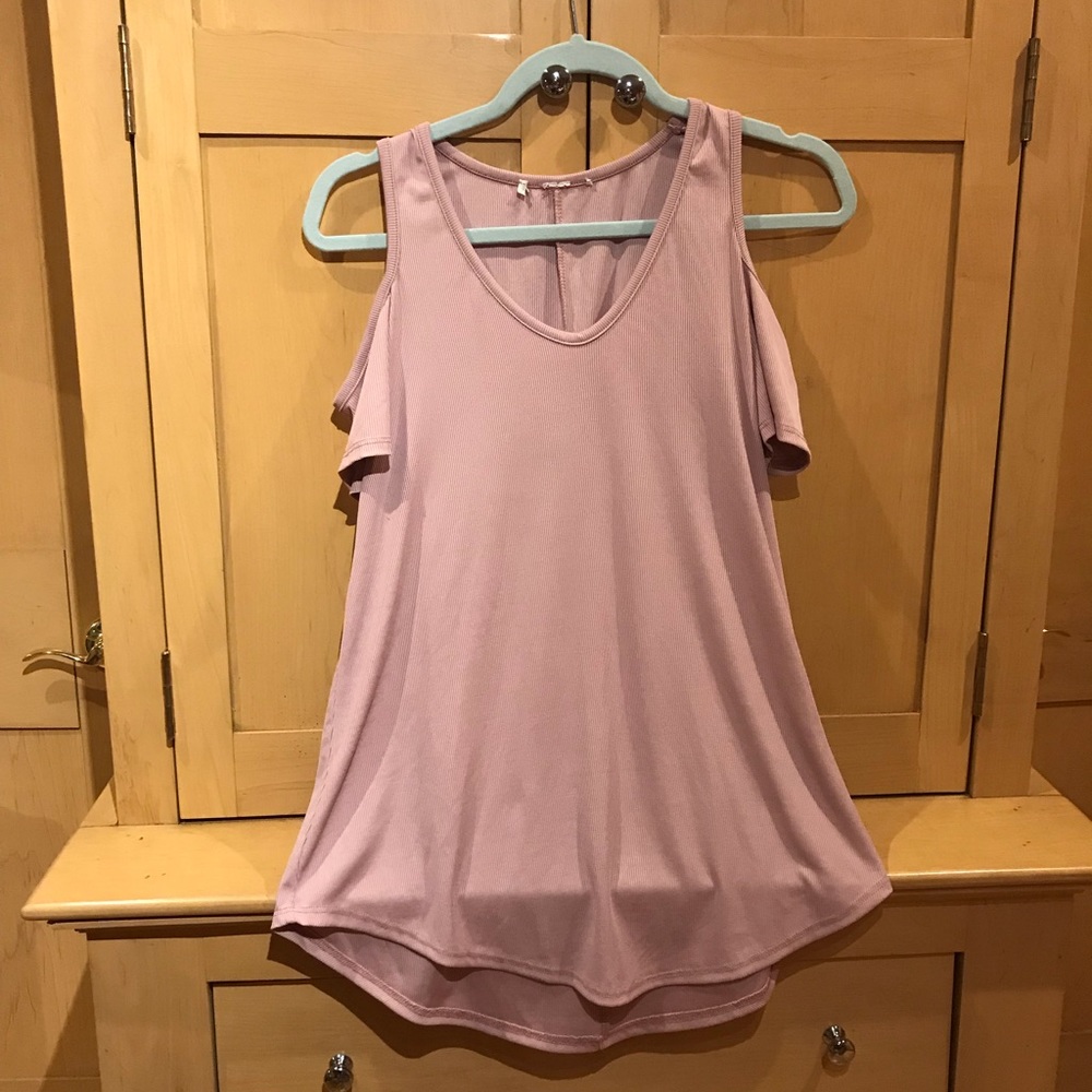 Off the shoulder rubbed too